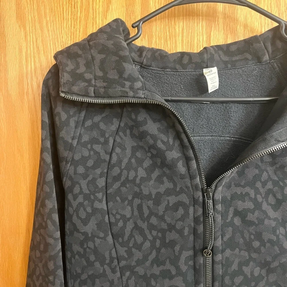 Lululemon Athletica Womens Scuba Hooded Zip Up Jacket - Black/Gray Leopard Print - Picture 4 of 11